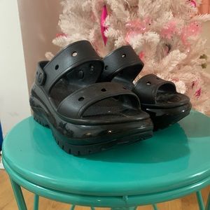 Crocs Mega Crush Sandal Size 10